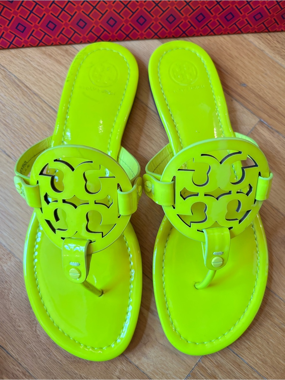 Tory Burch Neon Fluorescent Yellow Patent Leather Miller Sandals - Picture 5 of 13